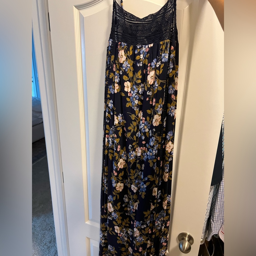 Motherhood maternity size medium navy floral dress